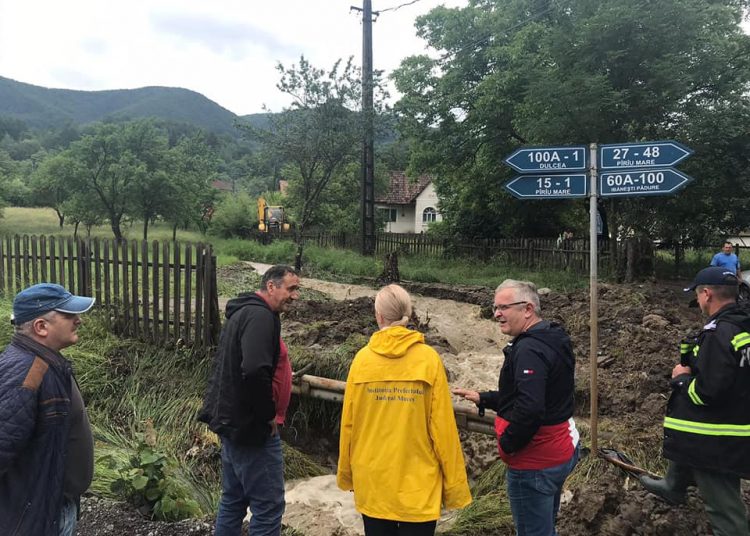Apa trece, pozele rămân sau… de ce Mureșul nu a primit bani după inundații?!