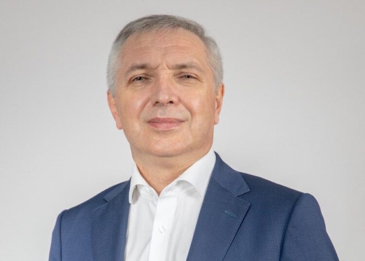 Leonard Azamfirei, senator PSD Mureș: În sfârșit, se schimbă ceva în sistemul de învățământ!