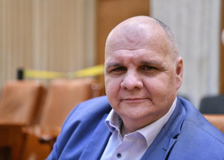 Corneliu Florin Buicu, deputat PSD Mureș: Abordarea Ministerului Sănătății în fața valului de cazuri de gripă este de a pune accentul pe prevenție, recomandări și colaborare, NU pe impunere, restricții și control.