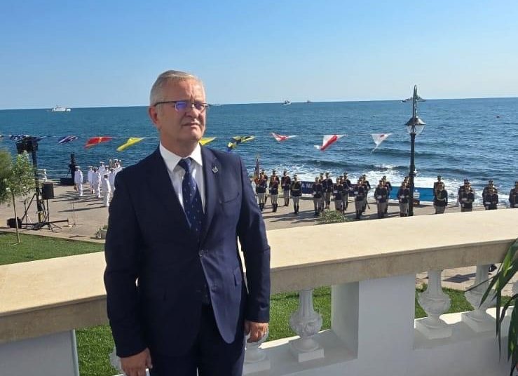 Sfânta Fecioară Maria să vă fie mereu alături