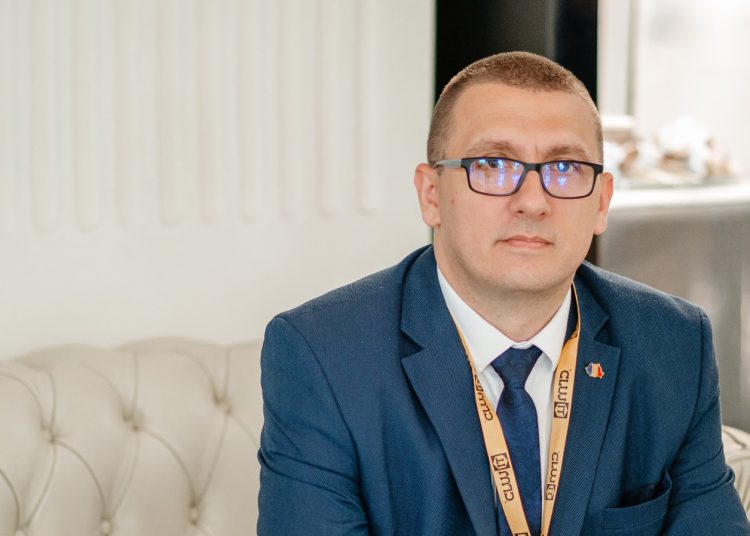 Farcaș Mihai-Dan, candidat la SENAT: „Sistemul lor, banii noștri! Stop privilegiilor ascunse!”