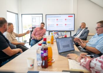 Securitatea, tratată ca un ecosistem: EXPERT IT și Hikvision au reunit la Reghin parteneri din domeniul securității