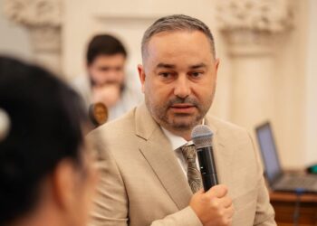 Petru Ionuț Budian, primar Sâncraiu de Mureș: Școlile din Sâncraiu de Mureș și Nazna au fost finalizate!